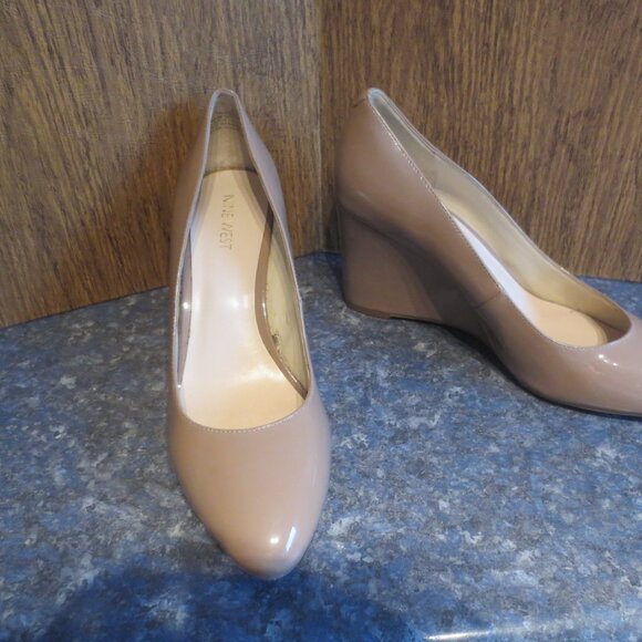 New Old Stock Nine West Jessa Wedge Pumps - Size 8.5M. - Picture 2 of 15